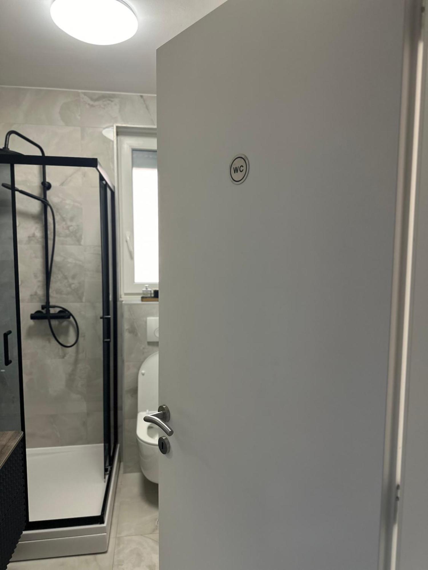Apartman “Manhattan” Križevci エクステリア 写真